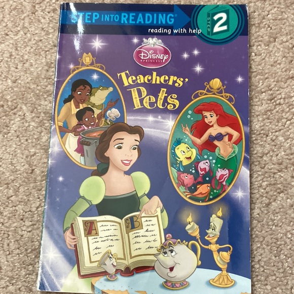 EIGHT Disney & Barbie Books - Picture 5 of 10